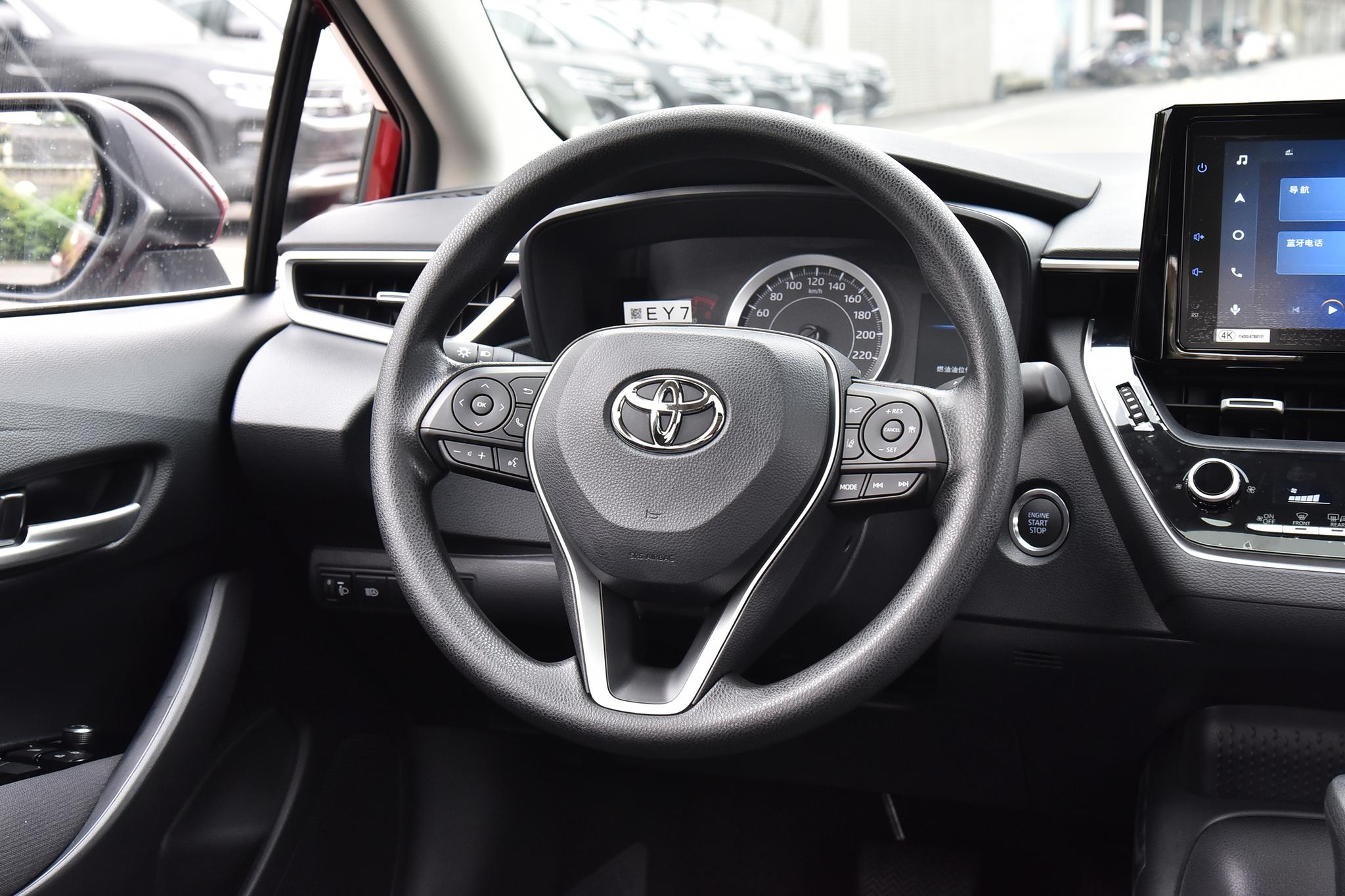 亚洲狮2.0和速腾1.4t哪个可靠,大众速腾和丰田亚洲狮哪个值得买