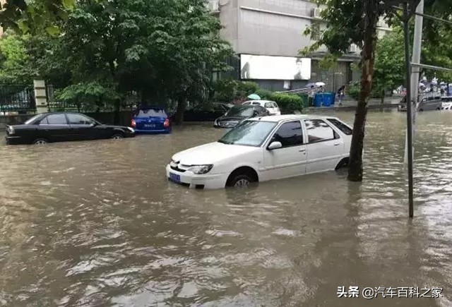车被水淹了熄火什么原理,车被水淹熄火怎么处理