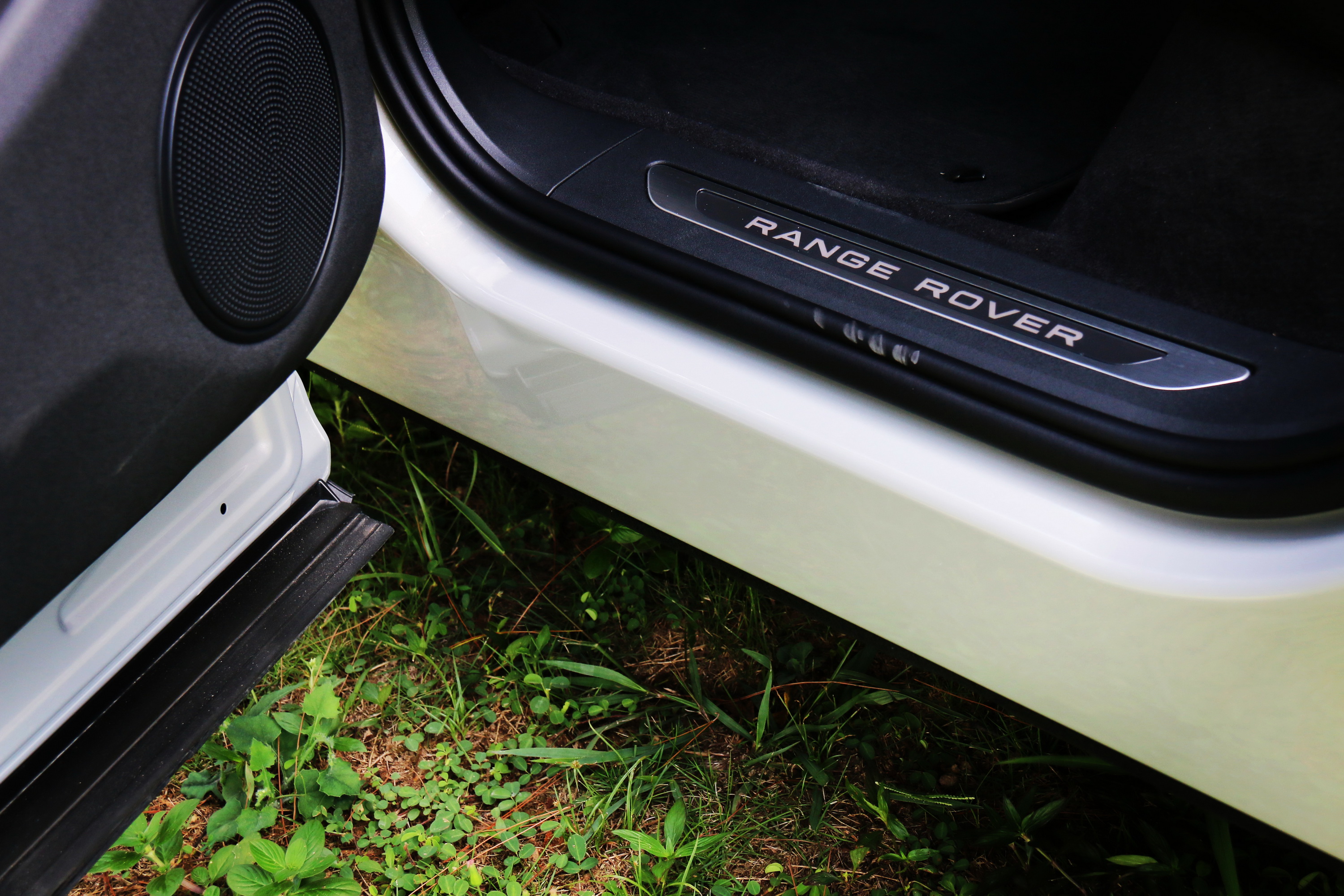 路虎揽胜极光l怎么样值得购买吗,2022路虎揽胜极光l值得买么