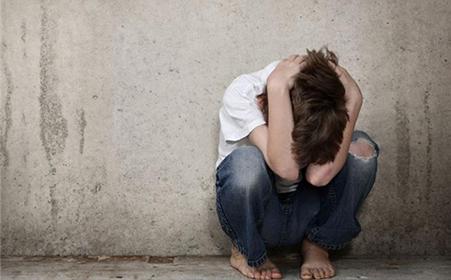 孩子口吃怎么办？这两点家长要知道，帮孩子克服语言障碍