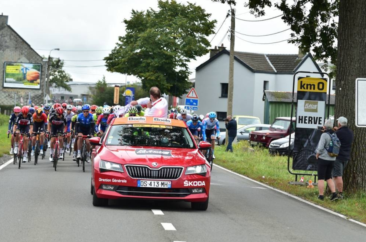 环法为啥用斯柯达汽车,斯柯达环法车队