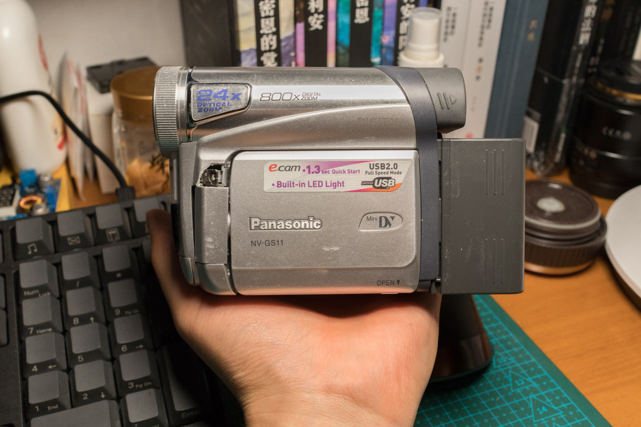 老款磁带dv摄像机工作原理,手持dv磁带摄像机