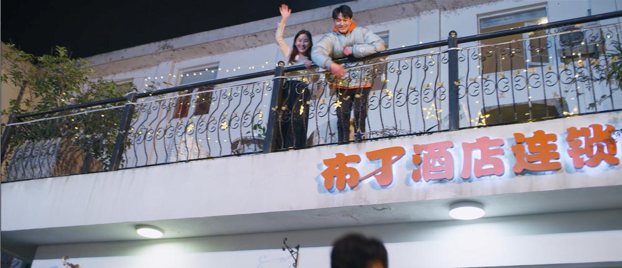 智尚智慧酒店房间智能语音,智尚酒店影音大床