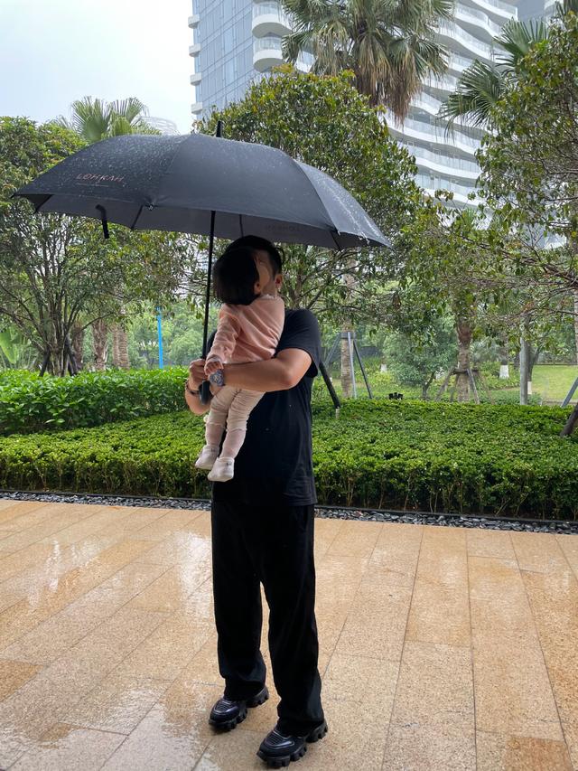 蹦床运动员何雯娜照片,中国蹦床女神何雯娜