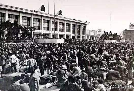 久坐久站腰酸背痛怎么回事,久站久坐脊椎疼腰疼挂什么课