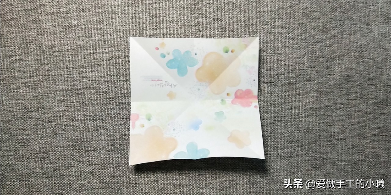 立体花折纸步骤图解法,为初学者准备的简单折纸花教程