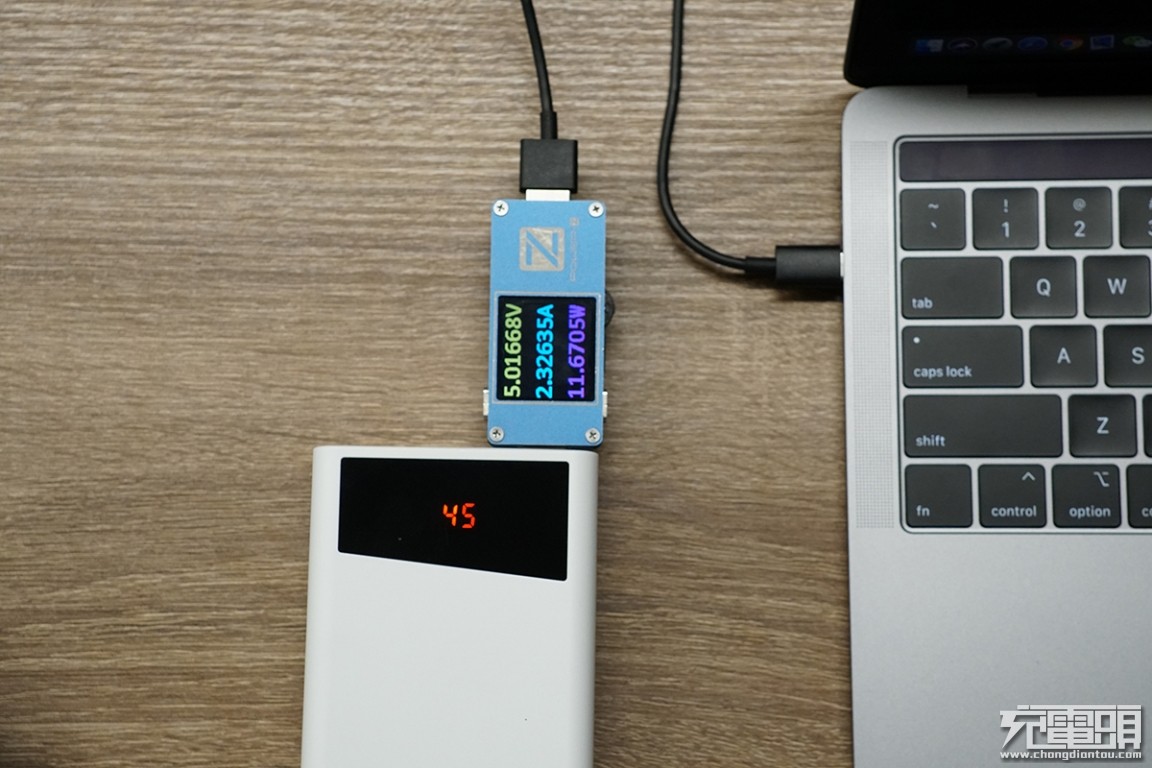 30000毫安大容量移动电源,30000毫安大电池手机