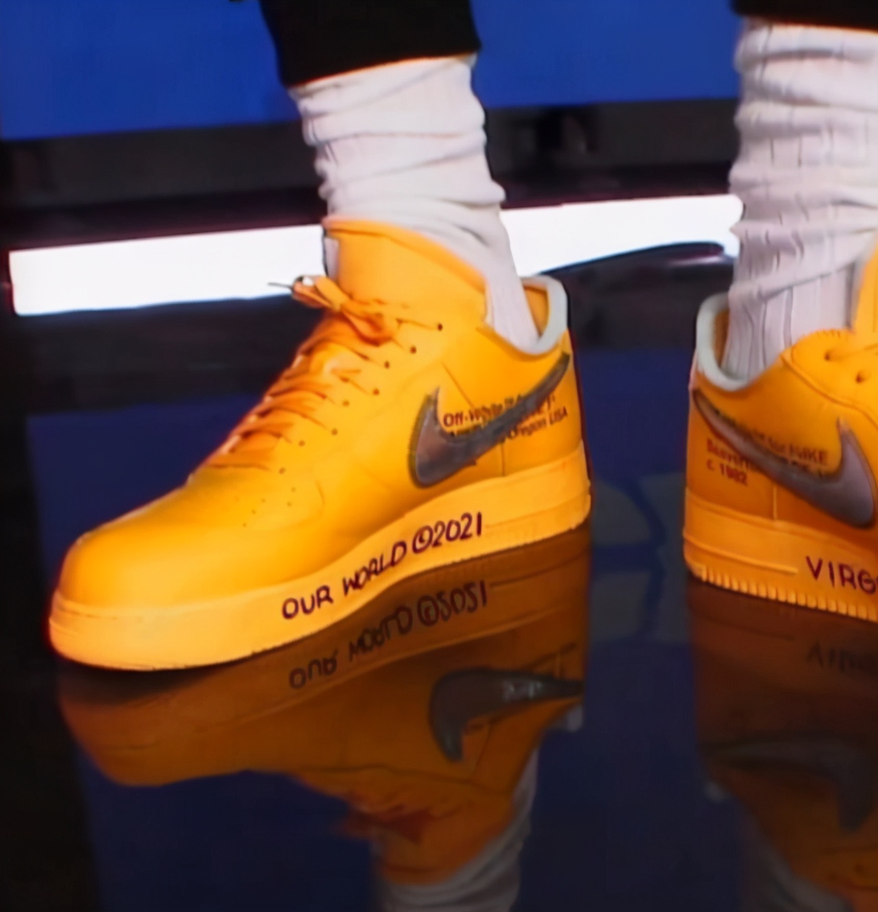 搞黄色！Off-White x 耐克AF1联名真要发售了！实物又泄露