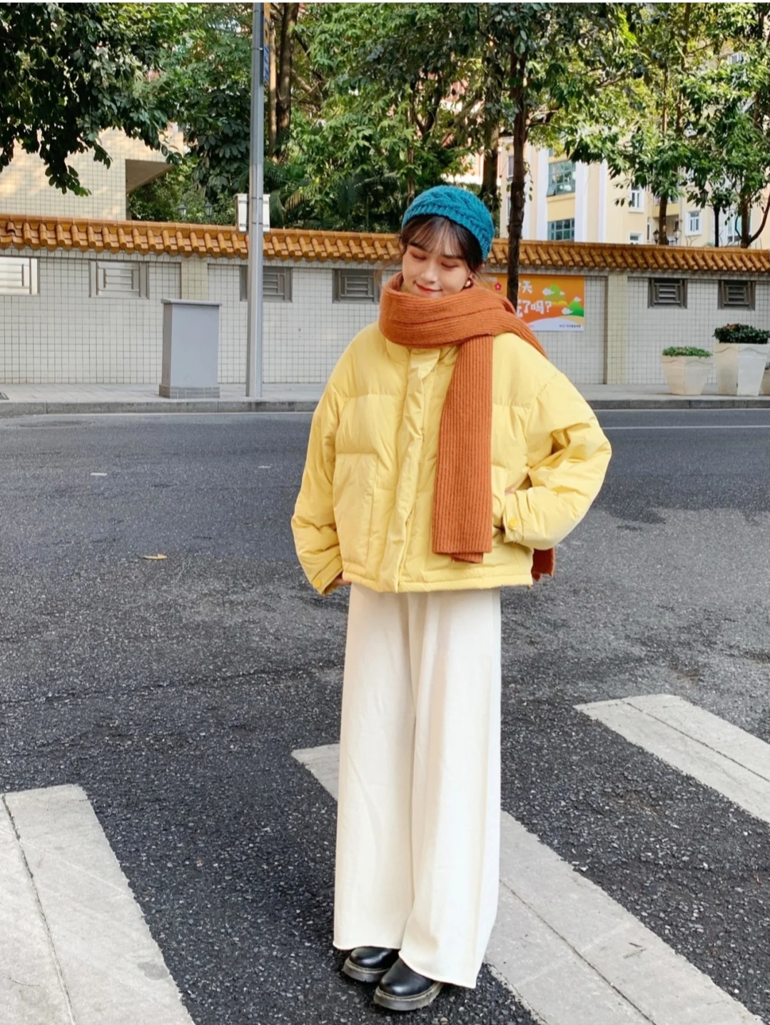 冬日系穿搭黑色棉服万能搭配,小个子短款棉服145-150不臃肿大码