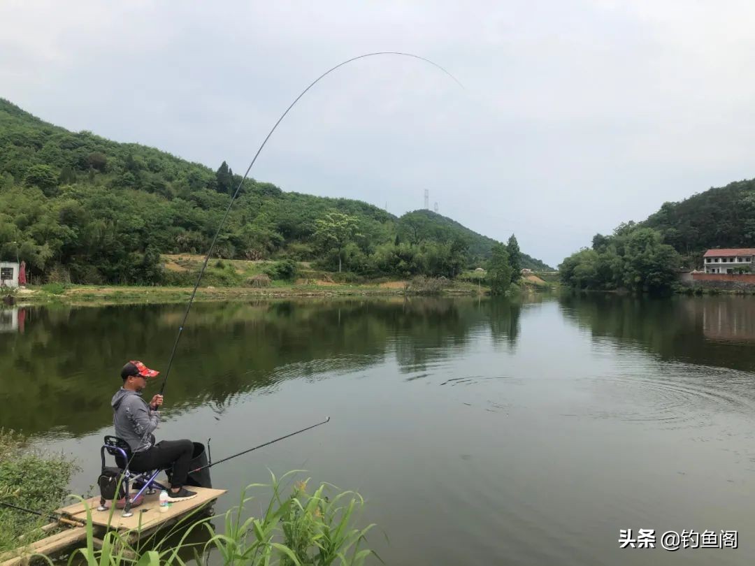 粗钩大线也未必靠谱!遛大鱼你不可不知的2个重要技巧