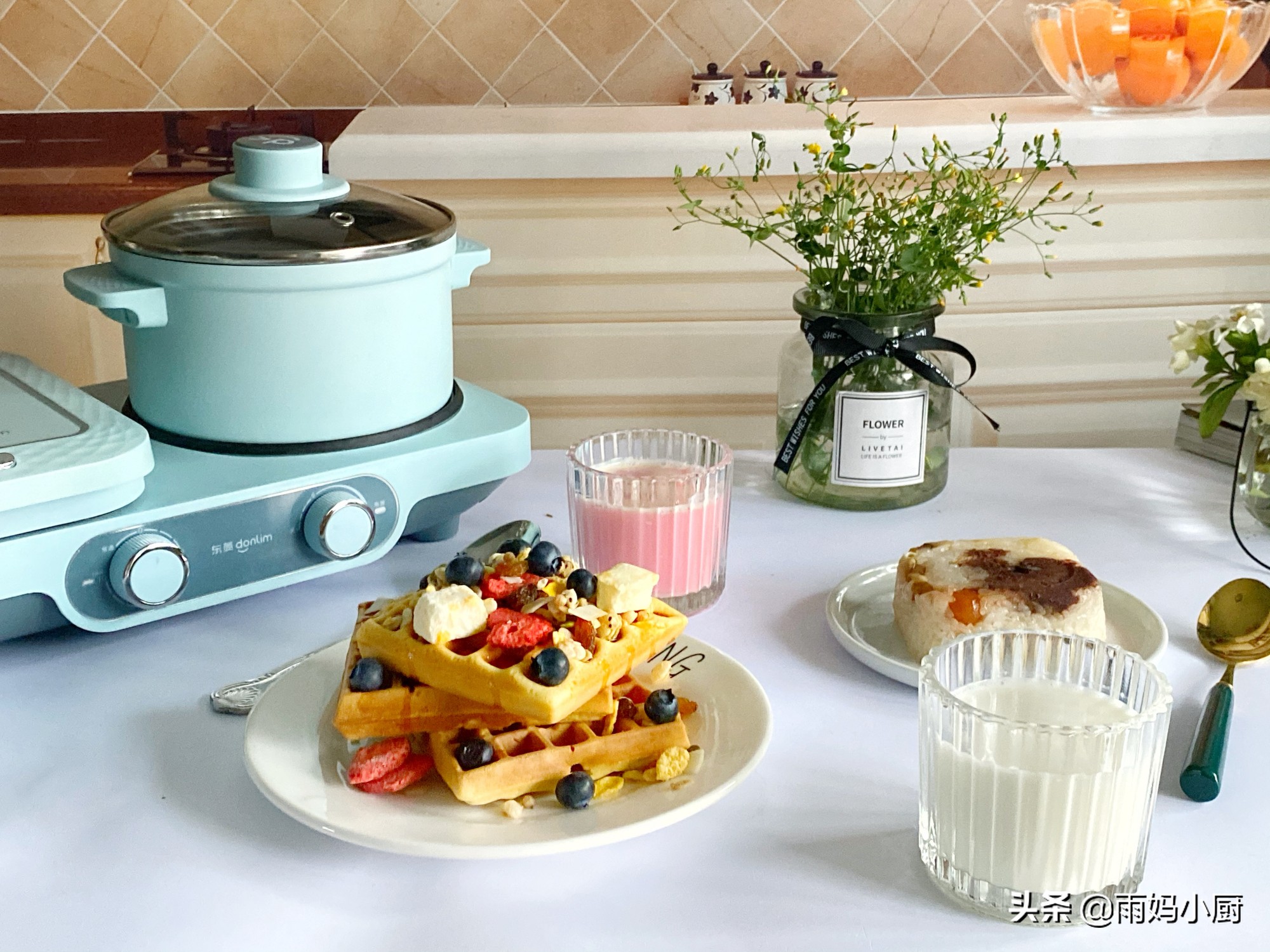 快手华夫饼,快手早餐饼松软可口又营养