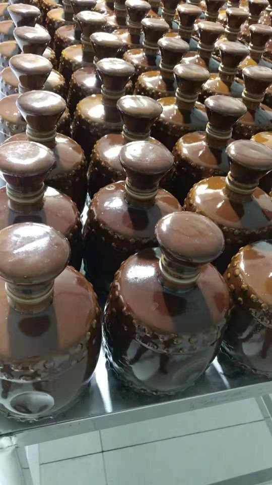 周仕兵:匠心酿出时光佳酿醉美人生