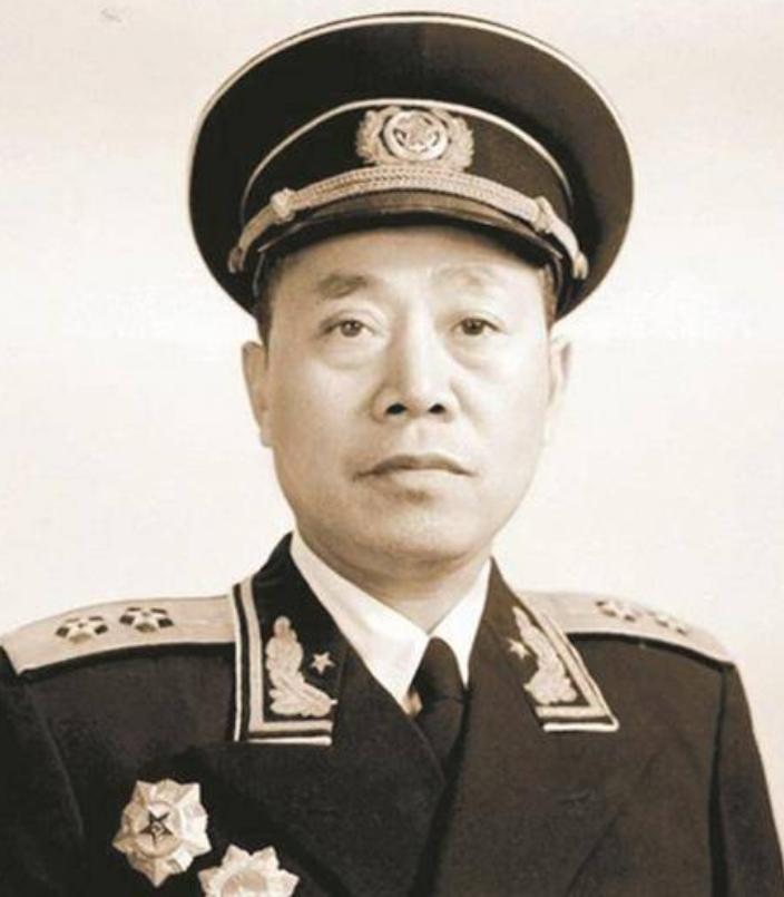 中国首艘万吨巨轮赴日途中沉没，日媒咬定被鱼雷击沉，真相如何？