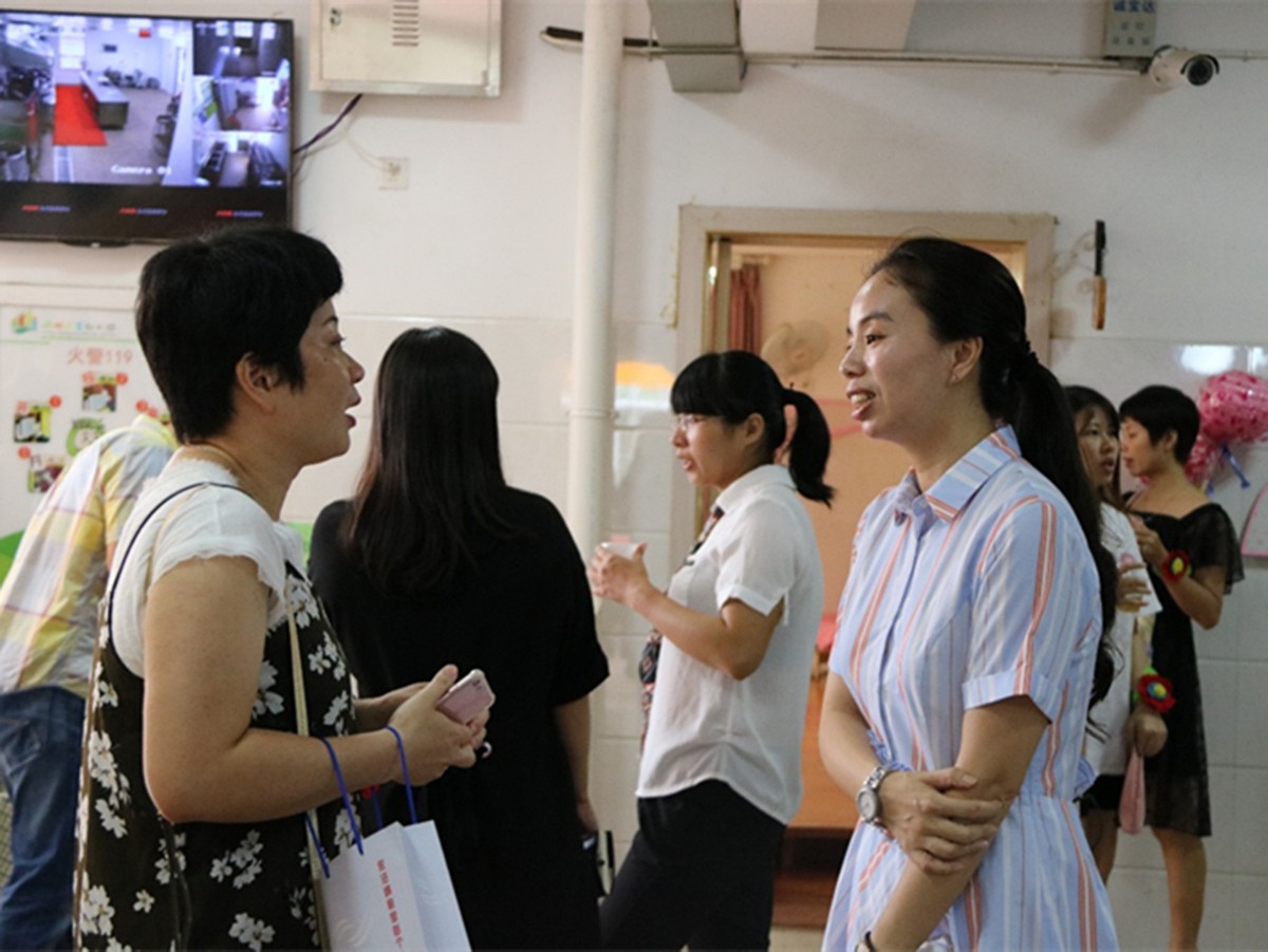 孩子上幼儿园之后怎么和老师沟通,孩子上幼儿园了怎么和老师交流