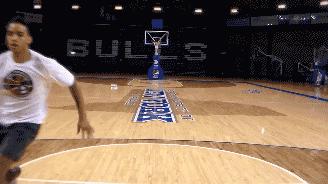 运球速度极快过人集锦,如何运球变相过人教程图解