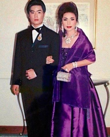 泰国富豪奢侈生活,泰国富豪的奢侈生活