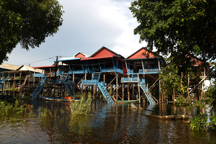 去柬埔寨好不好,去柬埔寨不进园区危险吗