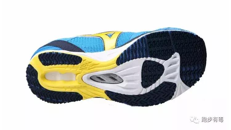 7款跑步必备装备,跑步装备买哪些好用