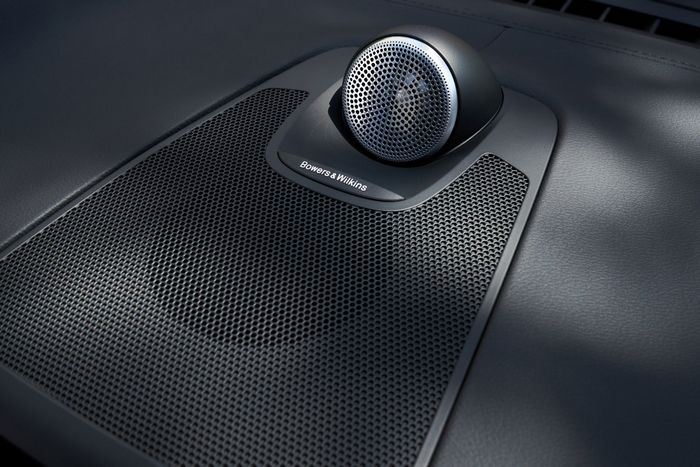 37.79万元起售沃尔沃新款xc60上市,欧洲杯助兴产品