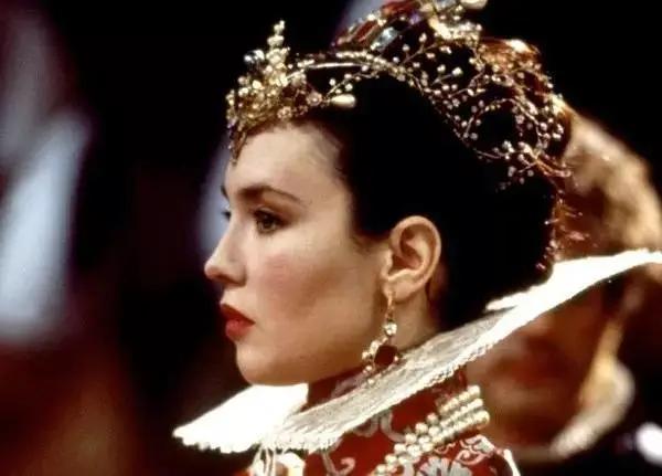 法兰西第一美人,法兰西第一美人阿佳妮