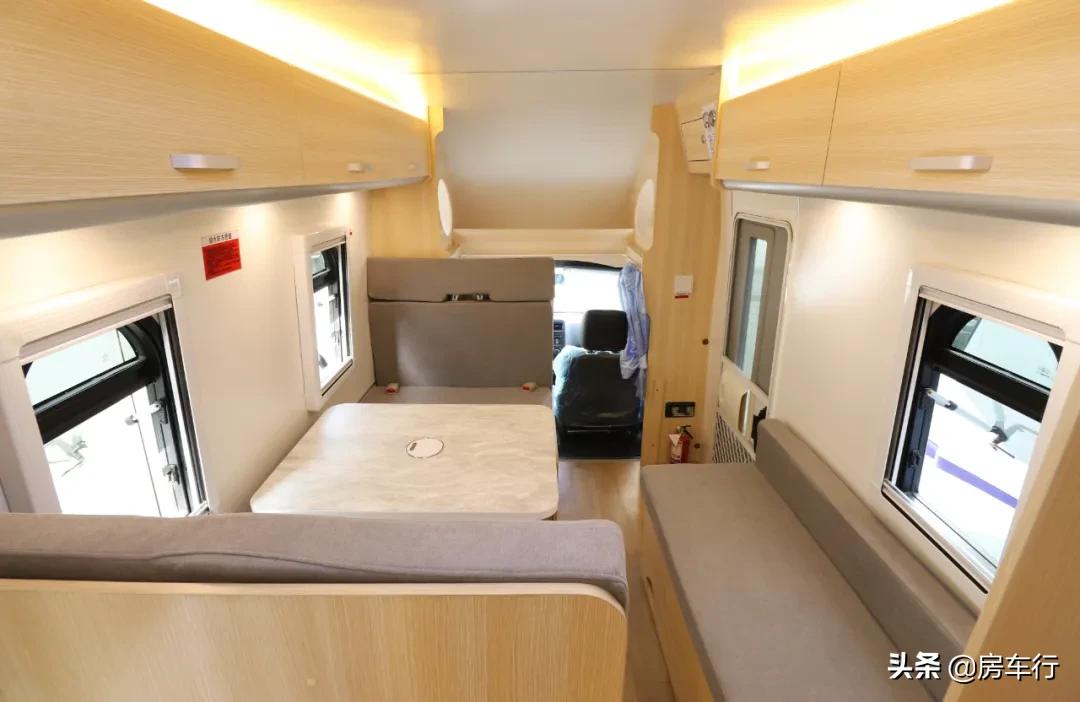 房车价格5-10万元低顶b型房车,房车大全20-30万的c型高档房车