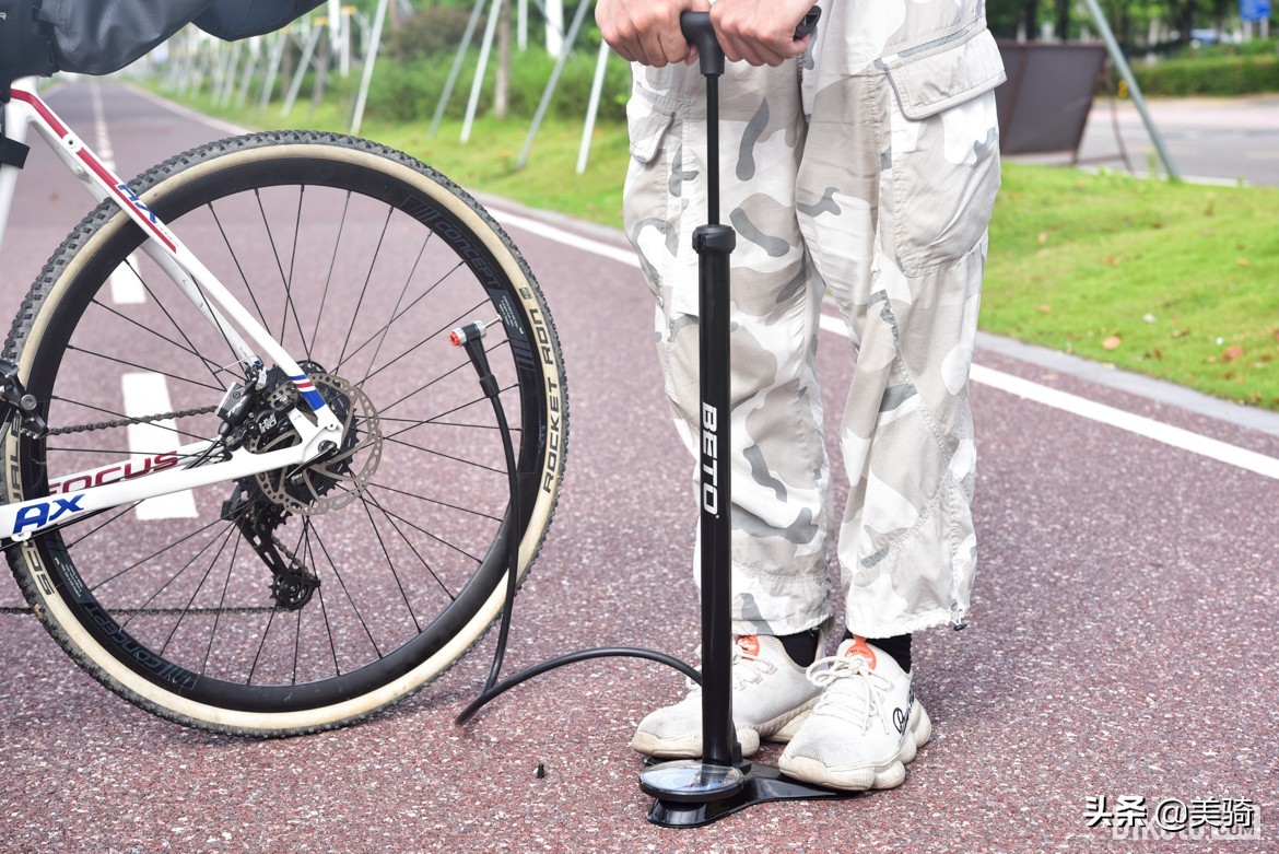 直立式气筒,好看能打的台球杆