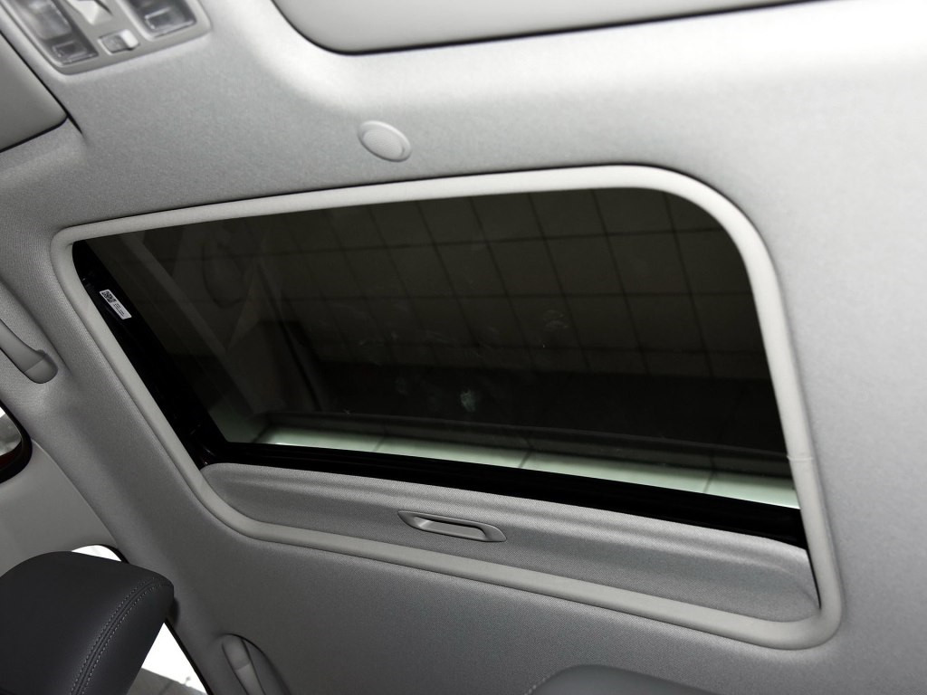 油耗不到5毛这两款车成居家首选,10万多买合资懂车的首选这3款