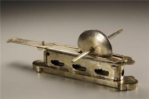 唐银鎏金茶具,古老唐代瓷器茶具