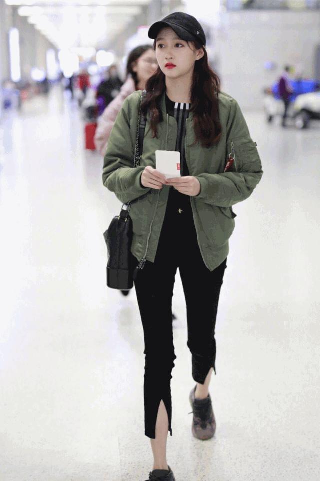 能当护肤品的小黑裤！显瘦润肤还保暖，好穿到李湘直接开直播叫卖