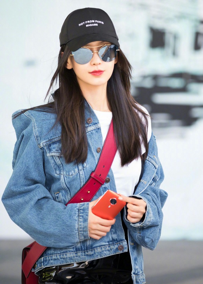 迪丽热巴杨幂穿搭,杨幂迪丽热巴穿衣风格