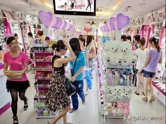 喷苏宁怼马云、5年赚百亿，名创优品背后的广州阿富黑点一箩筐，凭什么这么嚣张