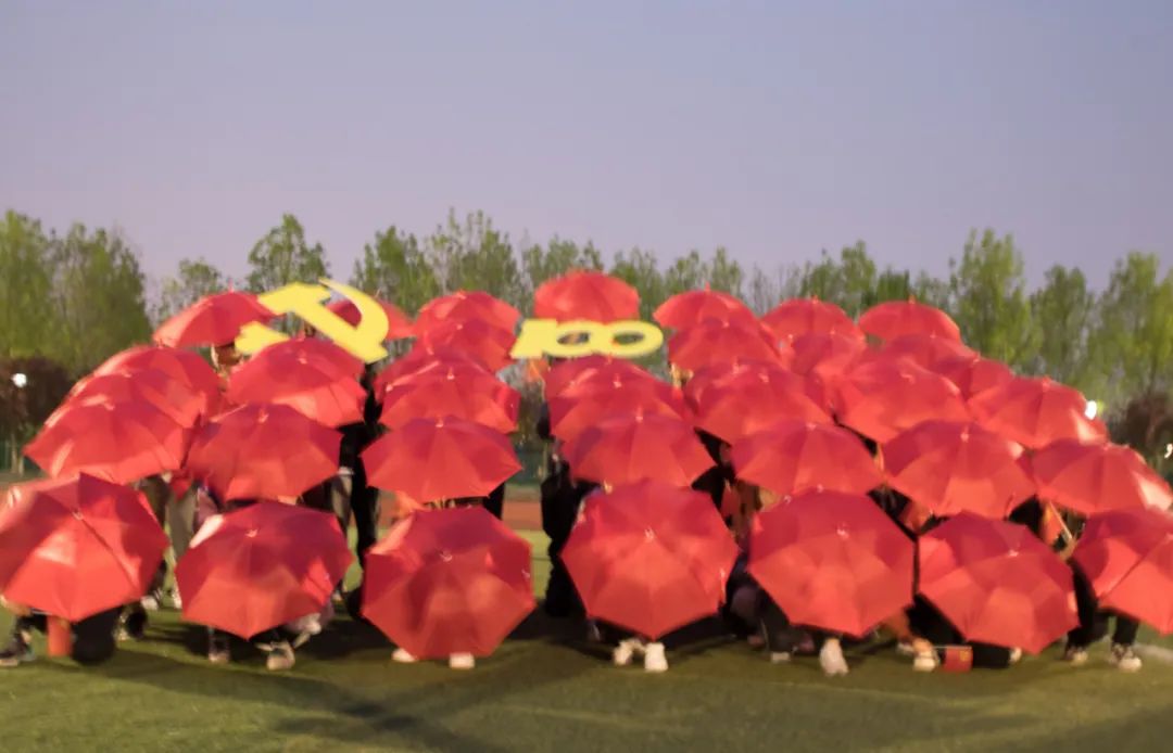 江南大学运动会开幕式走秀,江南大学22届运动会开幕式