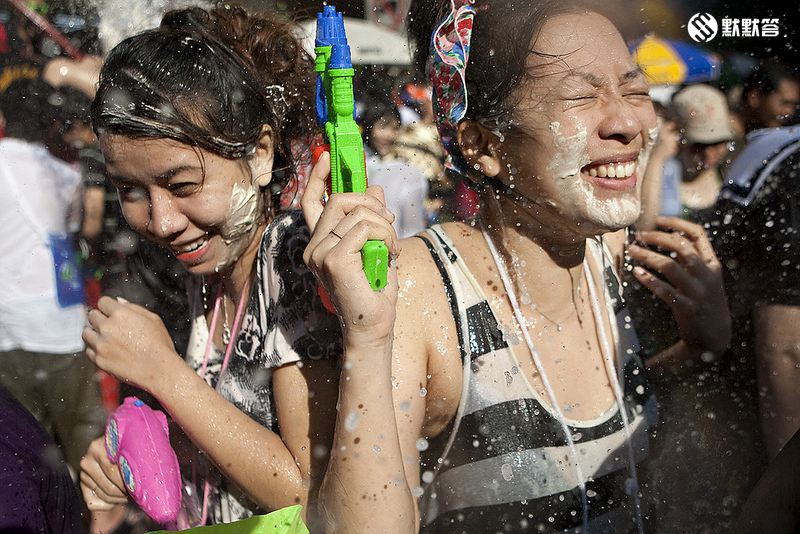 清迈疯狂的宋干节泼水节,2019泰国宋干泼水节