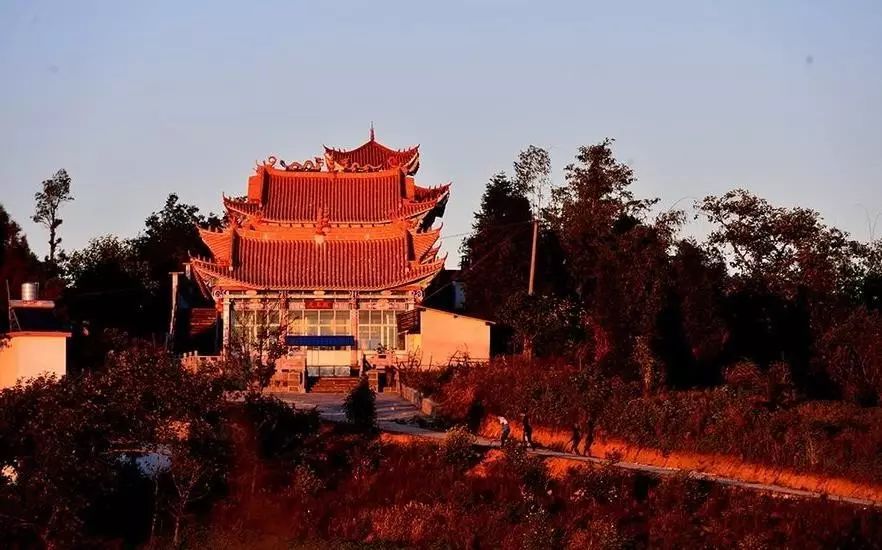 西南边境上的神秘潘多拉，比西双版纳还美，一不小心就出国