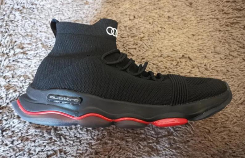 奥迪灯厂变鞋厂，打造四驱运动鞋，这流水呼吸灯连小孩都馋哭了