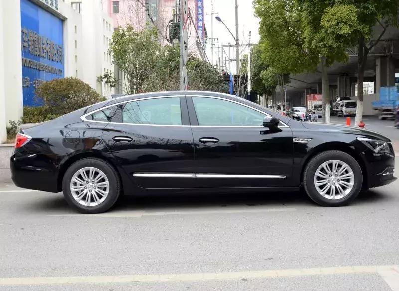 别克君威20t精英版图解,别克君威精英版20t内饰