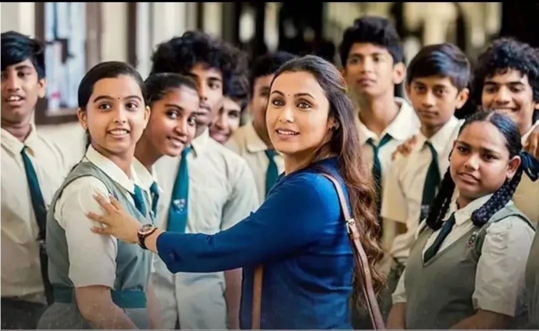 自卑和自信皆在一念之间，《嗝嗝老师》的教育，值得学习