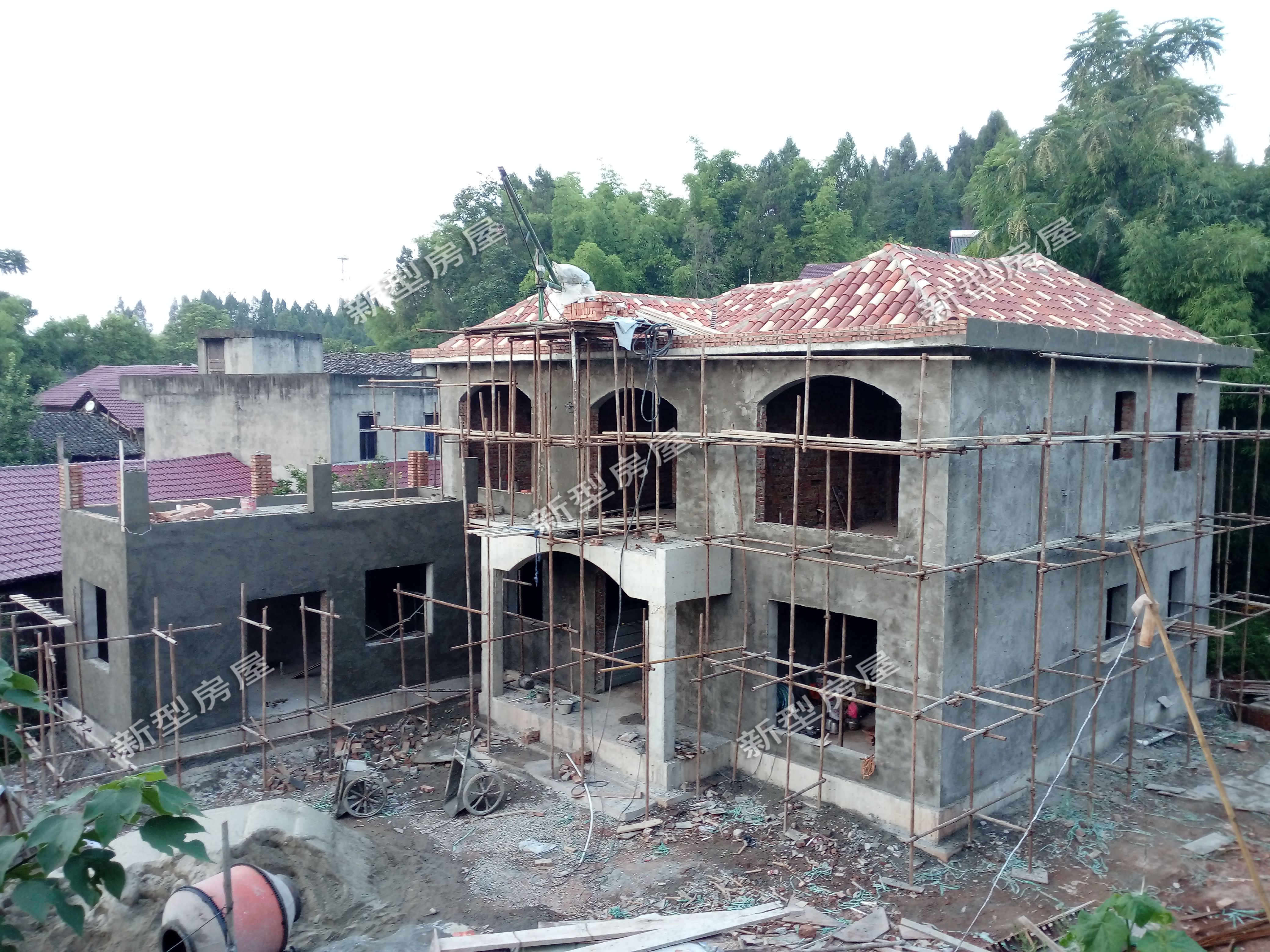 自建房屋顶漏水怎么彻底解决,自建房屋顶漏水的最佳解决办法