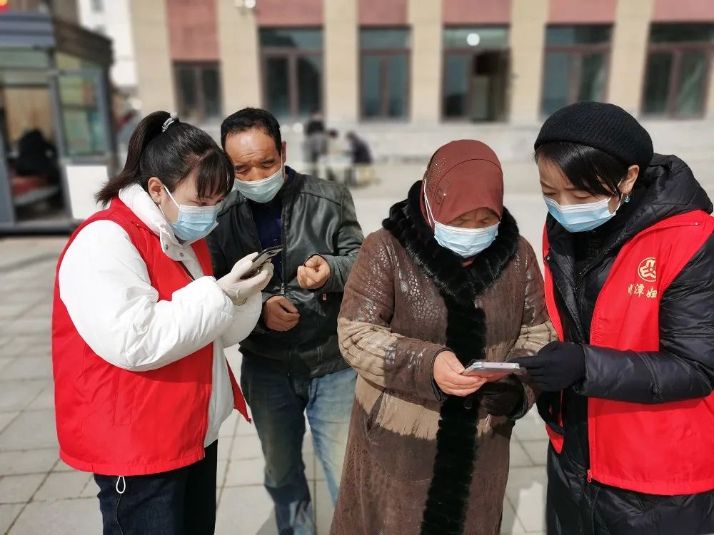 微光点点汇聚成星河万顷