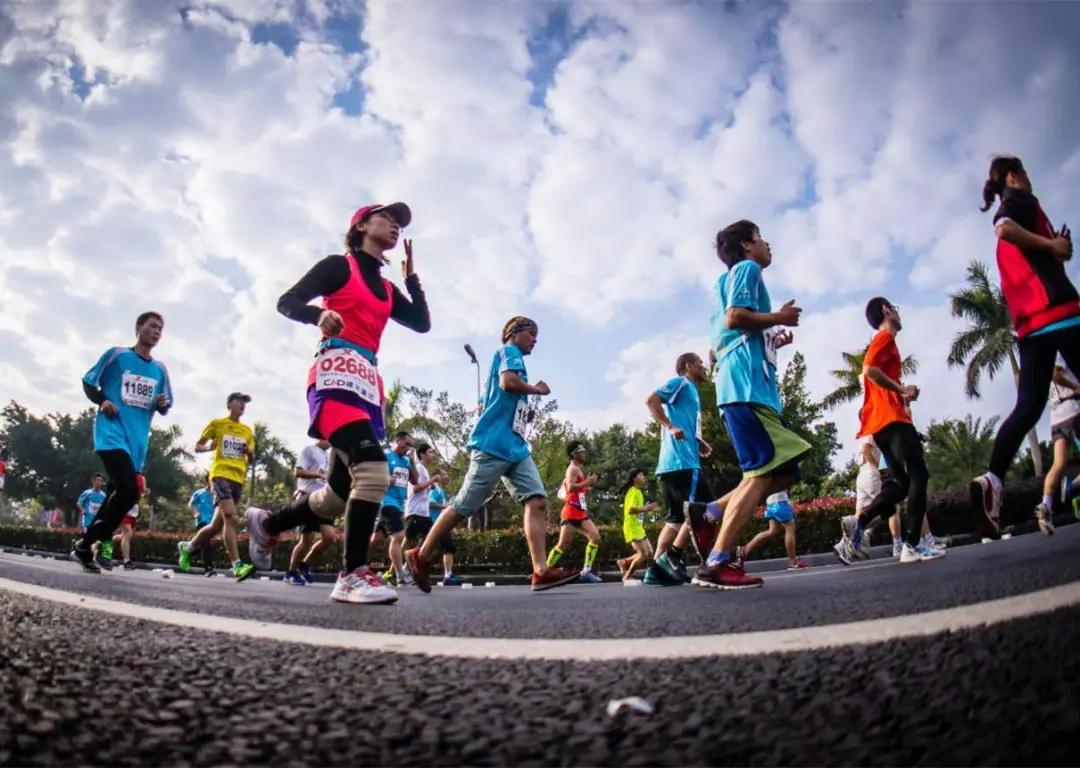 跑步最常见的十种伤痛及处理方法,跑步相关运动损伤综述