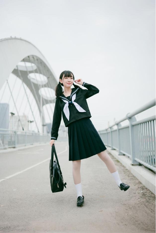 腾龙35-150mmf22.8,佳能351.4和501.2哪个好