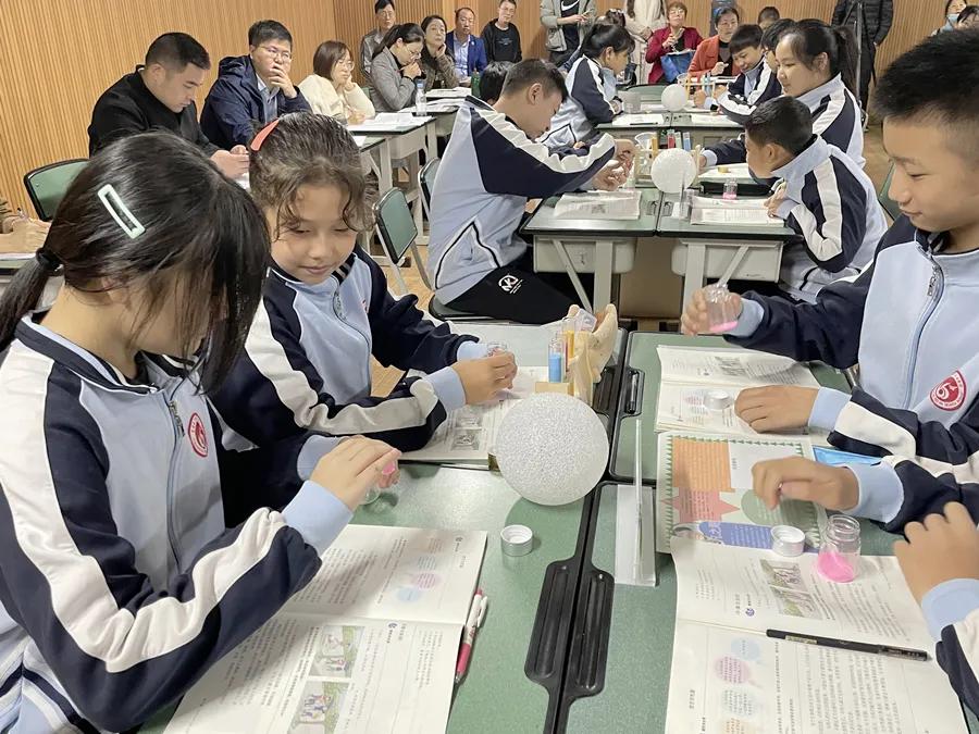 重庆六十五中学高考状元,重庆六十五中教师