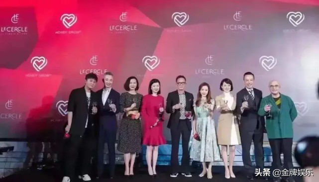 第24届白玉兰主持人曹可凡,陈辰曹可凡主持第29届白玉兰奖