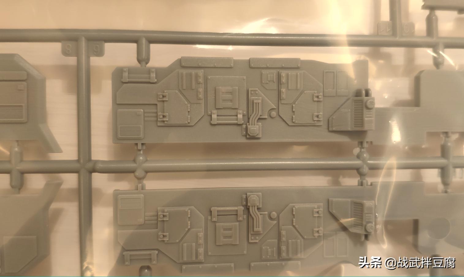 流浪地球运输车模型开箱视频,载具模型流浪地球