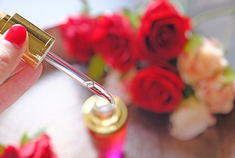 护肤肌底液精华液傻傻分不清,精华液和肌底液的区别是什么