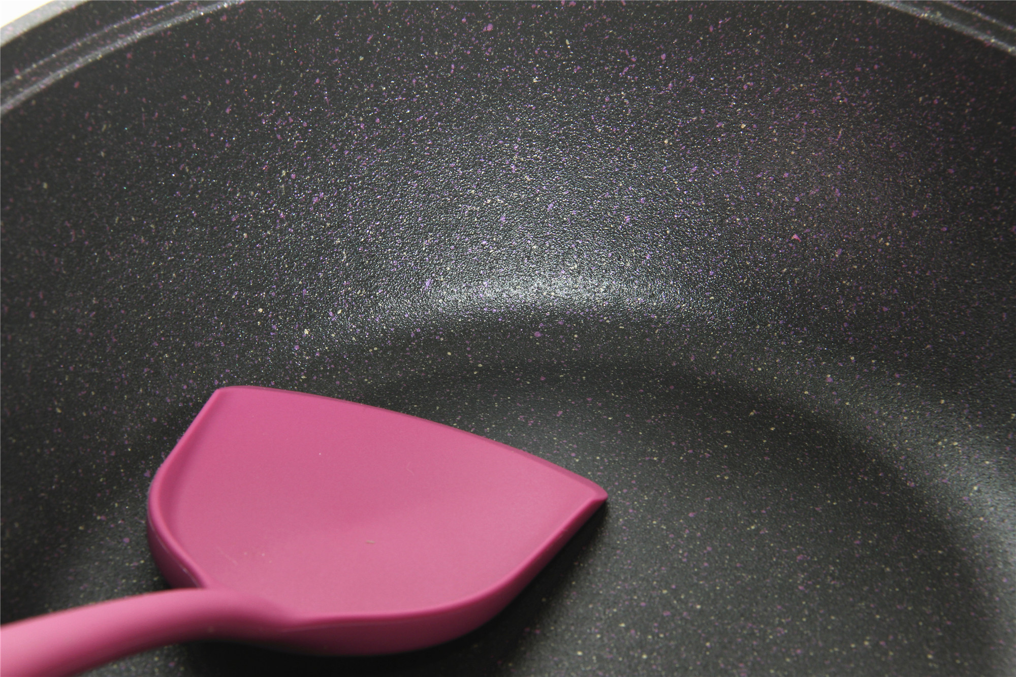 一锅顶八锅，不粘锅里面的小妖精——英国帝伯朗钛钻不粘锅