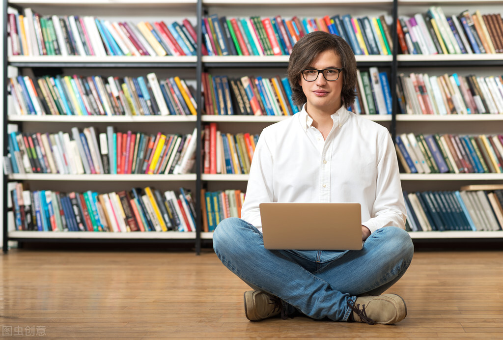 直播到底要如何坚持呢,直播真的是我们印象中的那样吗