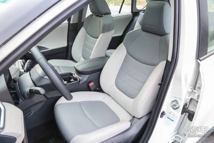 一汽丰田suv荣放rav4哪个颜色好看,家用suv选rav4荣放和crv哪款合适