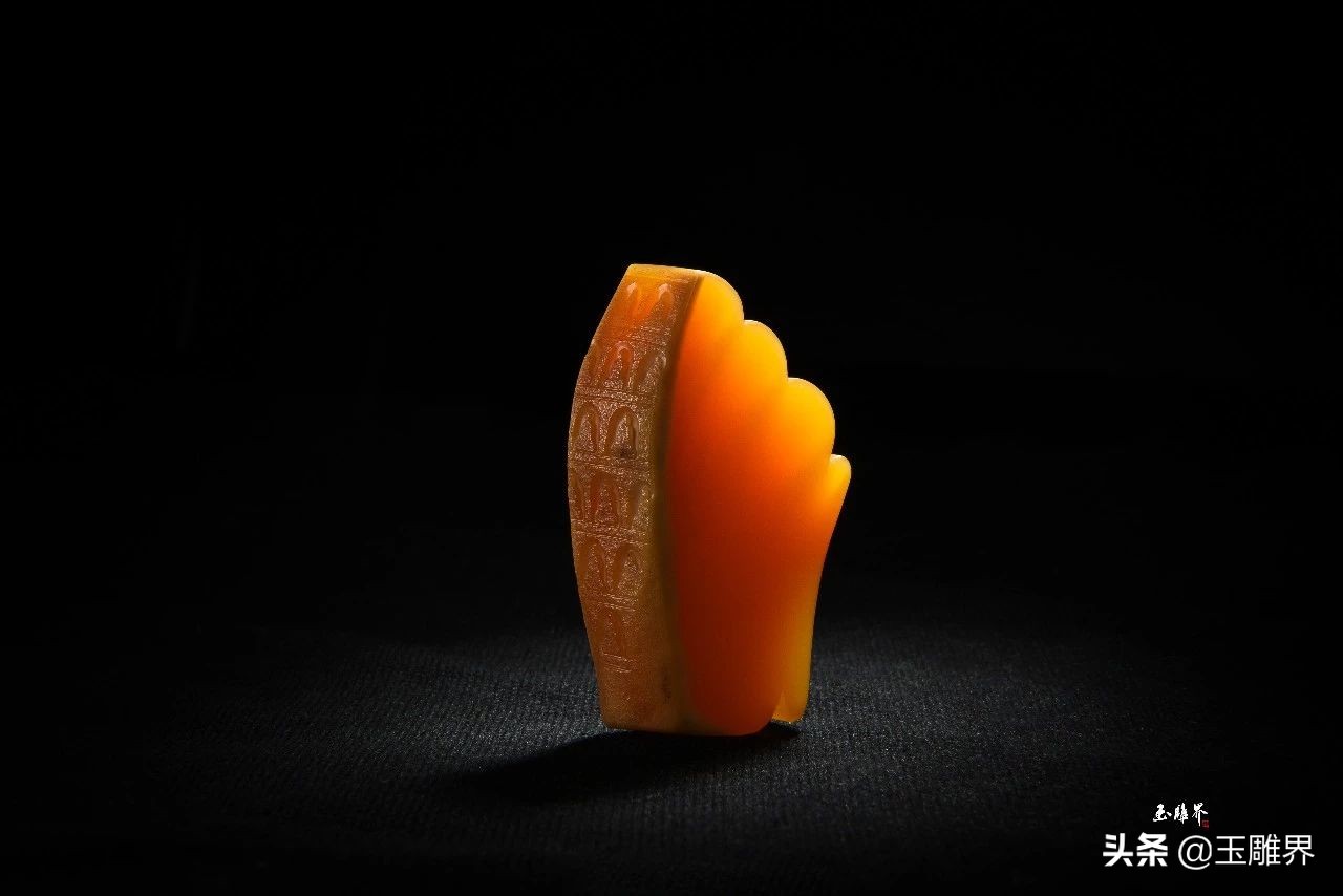 一刀一快门！他在玉上琢人生，相机里留风景