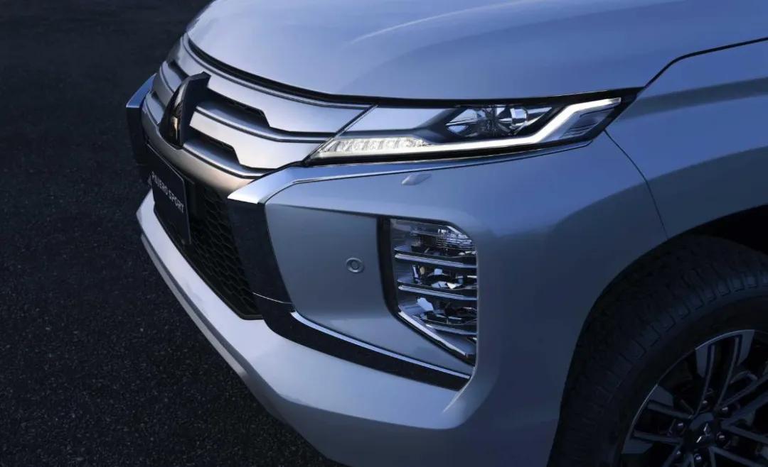 2020款帕杰罗劲畅国外试驾,新款帕杰罗劲畅越野测试